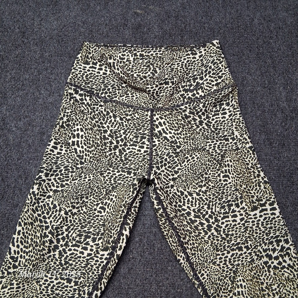 Nike Cheetah Print Leggings Women Size XS Dri-Fit Yoga Gym Athleisure Stretchy - Picture 3 of 10